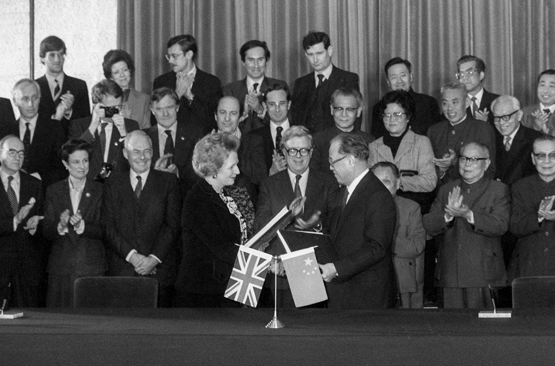 歷史教育:誰掌握了歷史教育就掌握了未來 <br><span style="color: #2bb6c9" class="highlight-intro">從香港歷史教育出發,去探索歷史教育的不同面向</span> - 端 Mall