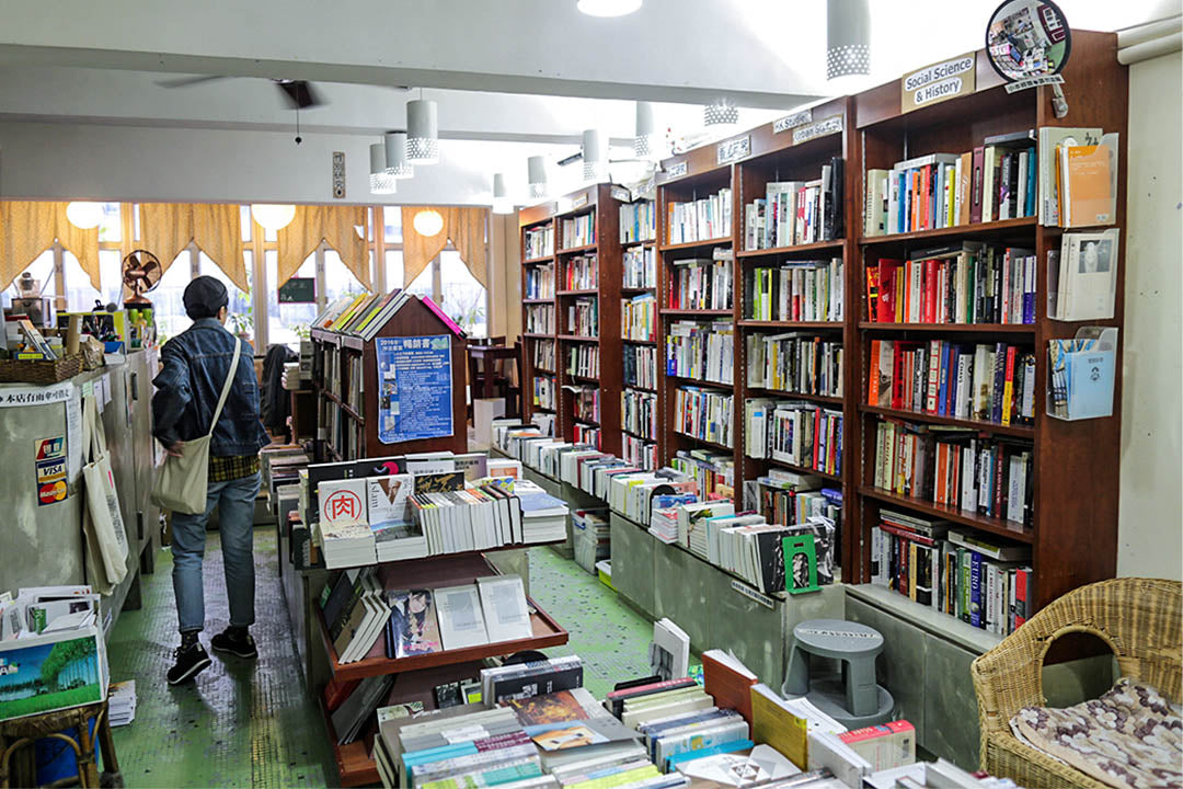 獨立書店：一座城市，應該要有一間<br><span style="color: #2bb6c9" class="highlight-intro">每代人都有屬於自己時代的獨立書店，滋潤每個人的成長</span> - 端 Mall